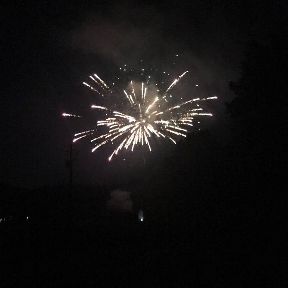 Meet your Posher, Michelle - Picture 1 of 1